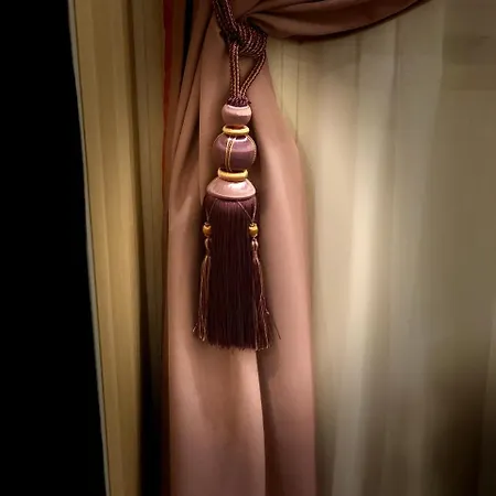 Golden Gapa Budget-studio 3