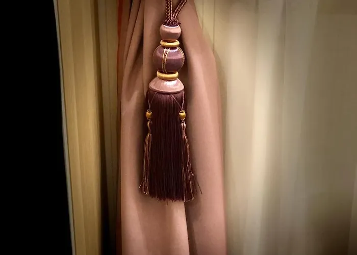 Golden Gapa Budget-studio 3